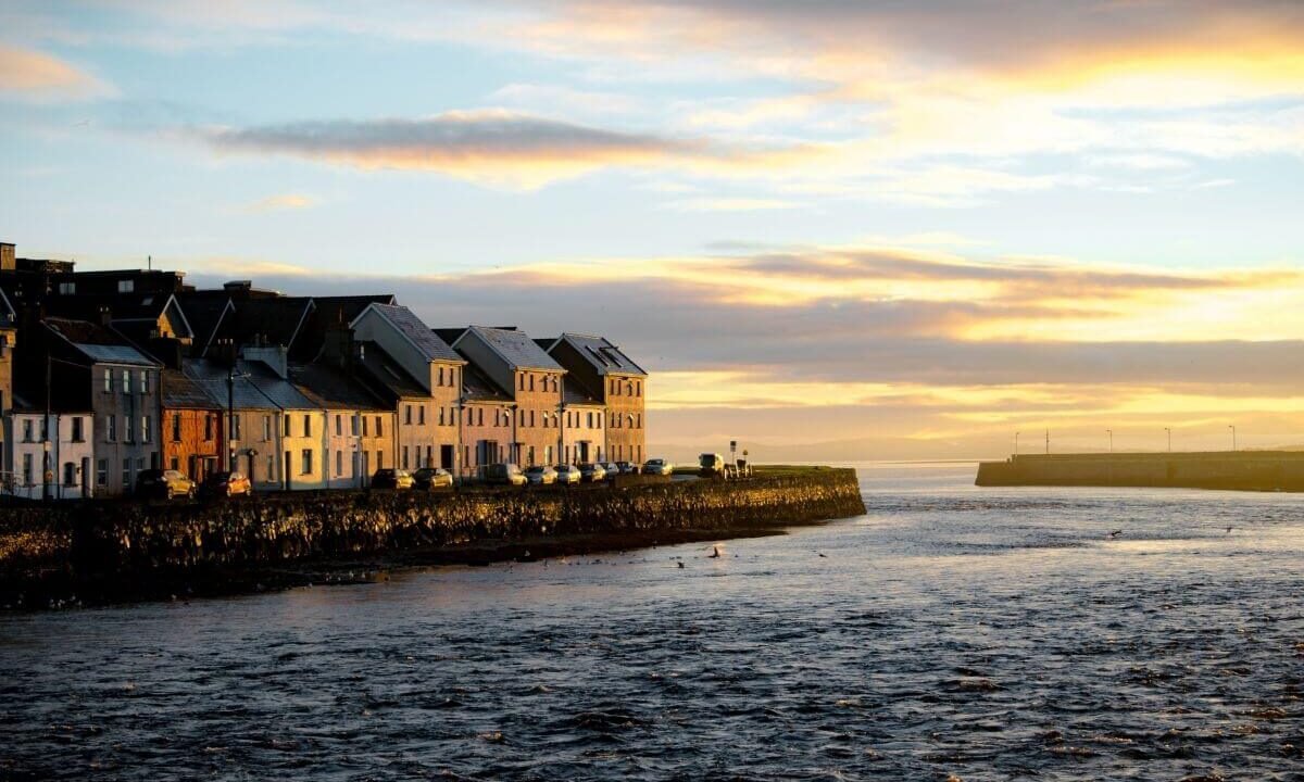 Turist Şehri Galway için Gezi Rehberi