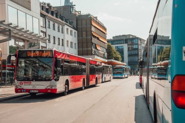 Düsseldorf Ulaşım Rehberi,Düsseldorf Otobüs,Düsseldorf Metro,Düsseldorf Tren,Düsseldorf SkyTrain,Düsseldorf Metro Ağı,Düsselsorf