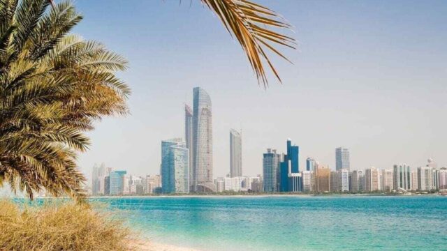 Birleşik Arap Emirlikleri’nde Bulunan En Güzel Plajları Keşfetmelisiniz!