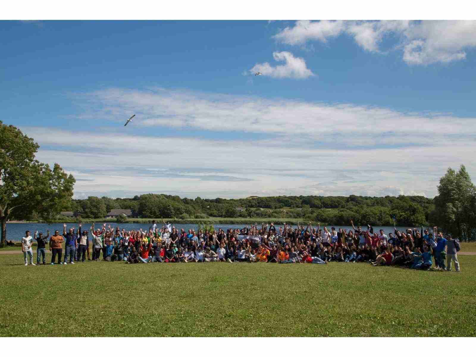 Celtic English Academy'nin düzenlediği bir dil okulu etkinliğinden kare.