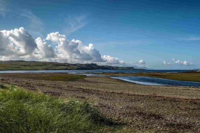Glen Brittle bölgesindeki doğal bir manzara.