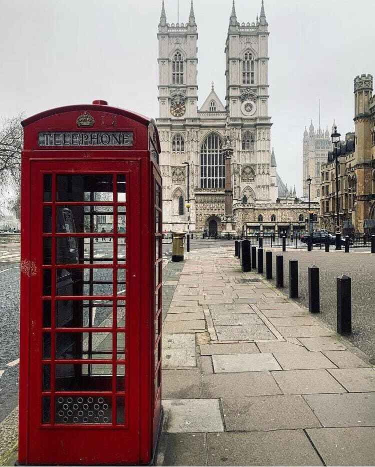 İngiltere telefon kulübesi