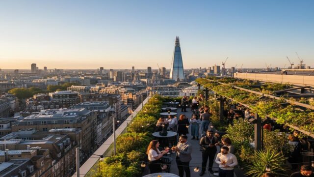 Londra’nın En İyi Çatı Barları: 2026’da Şehrin Manzarasının ve Sosyalliğin Tadını Çıkarın