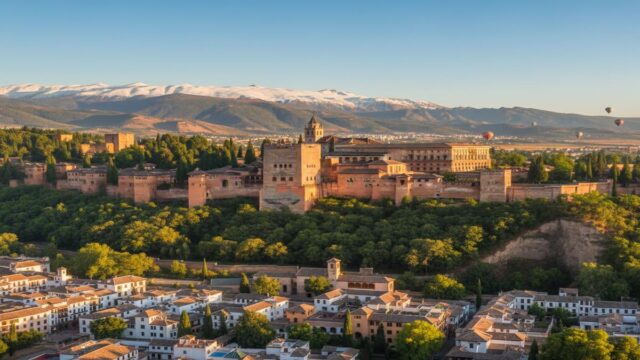 Granada Seyahat Rehberi: Bütçe, Ulaşım, Alhambra İpuçları