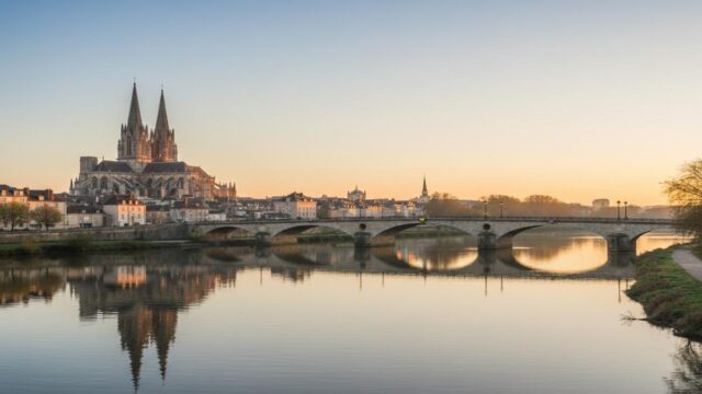 Orléans Şehir Rehberi: Ulaşım, Bütçe, Eğitim, Semtler