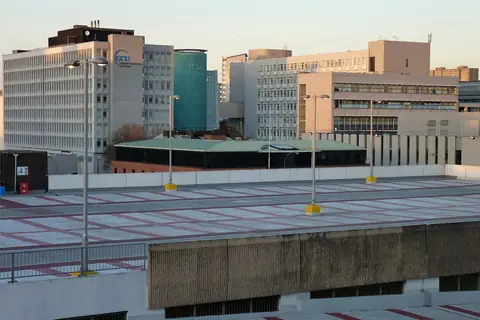 Glasgow Caledonian Üniversitesi kampüsü