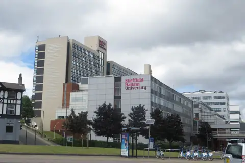 Sheffield Hallam Üniversitesi City Campus binaları