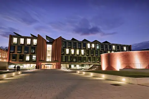 Sussex Üniversitesi Jubilee Binası akşam