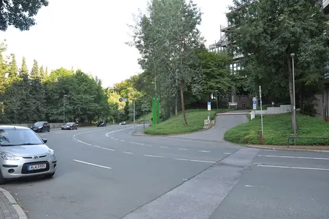 Wuppertal Gaußstraße kampüsü